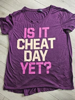 Move by Ardene Purple Graphic Activewear T-Shirt Is It Cheat Day Yet? Large🔥